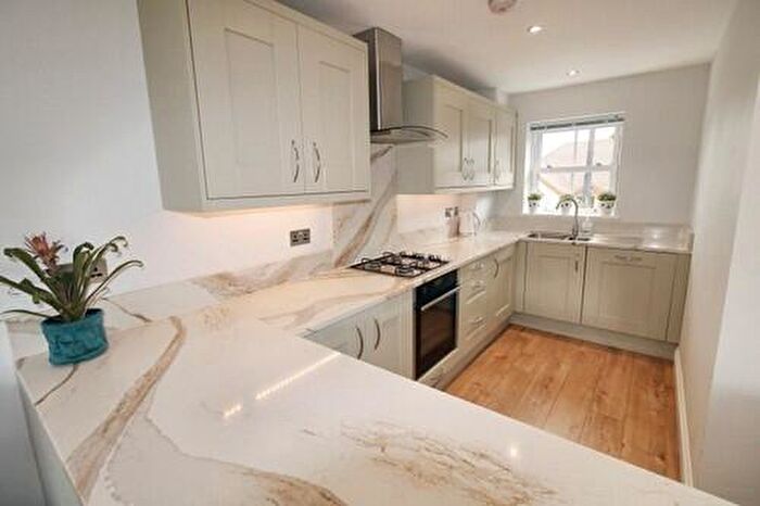 2 Bedroom Bungalow For Sale In Stacey Drive, Langdon Hills, SS16