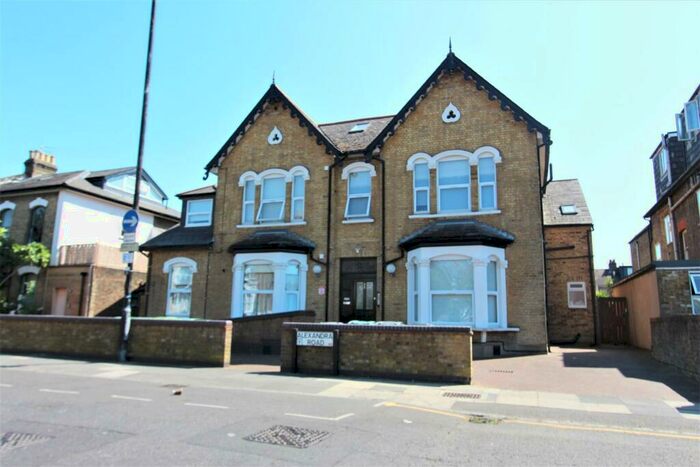 2 Bedroom Flat To Rent In Alexandra Road, Turnpike Lane, N8
