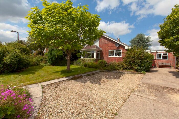 4 Bedroom Detached Bungalow To Rent In Astley Close, Pewsey, Wiltshire SN9