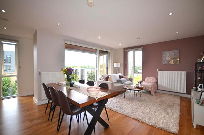 2 Bedroom Flat For Sale In Bristol Avenue, London, NW9
