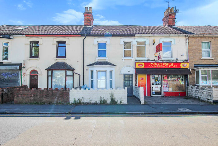 4 Bedroom Terraced House To Rent In Faringdon Road, Town Centre, Swindon, SN1