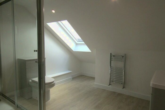 2 Bedroom Apartment To Rent In Pole Barn Lane, Frinton-on-Sea, CO13