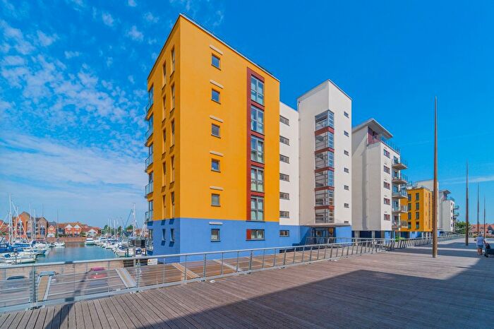 2 Bedroom Flat For Sale In Palomar Court, Midway Quay, BN23