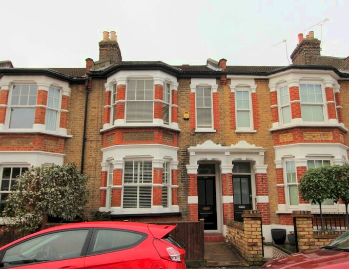 1 Bedroom Flat To Rent In Pelham Road, London, E18