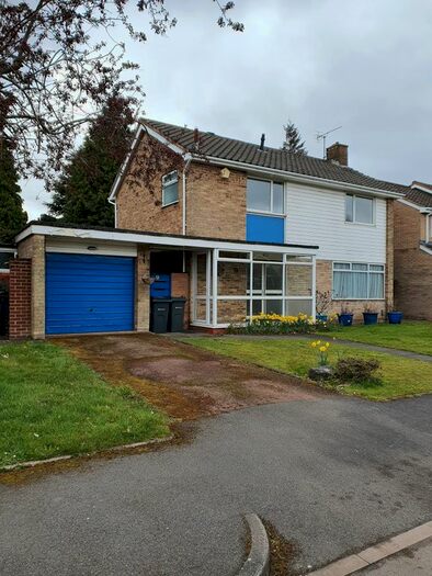 3 Bedroom Detached House To Rent In Cockthorpe Close, Birmingham, B17