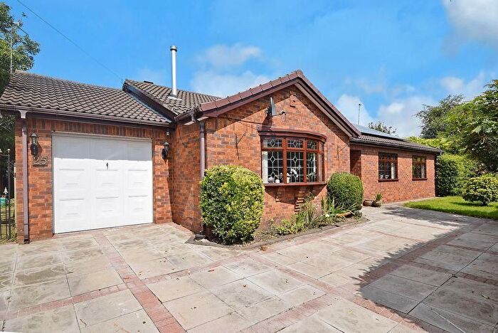 3 Bedroom Bungalow To Rent In Cronton Lane, Widnes, WA8