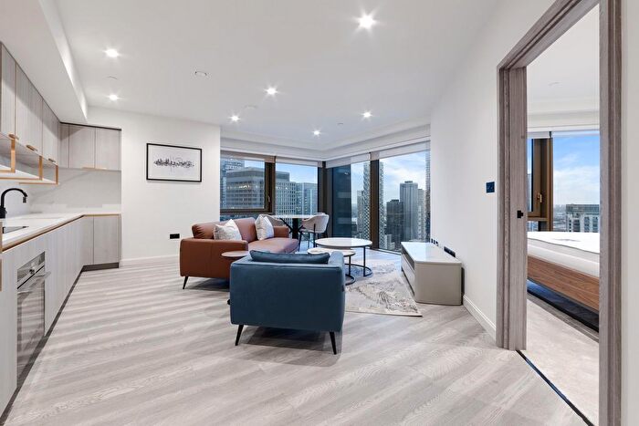 1 Bedroom Flat To Rent In Aspen, Marsh Wall, London, E14