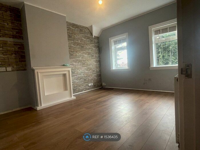 1 Bedroom Maisonette To Rent In Grafton Road, Dagenham, RM8