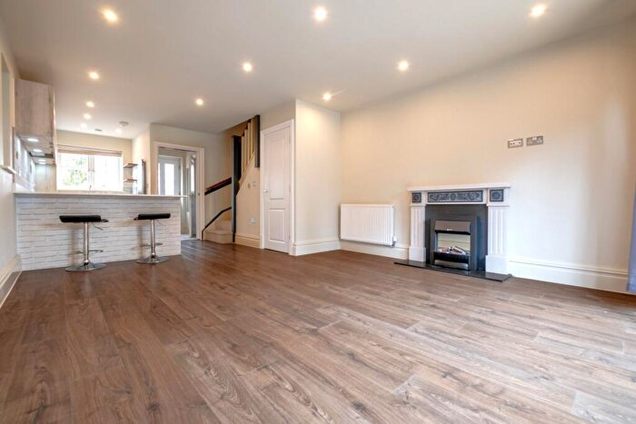 2 Bedroom End Of Terrace House To Rent In Mount Pleasant Avenue South, Weymouth, DT3