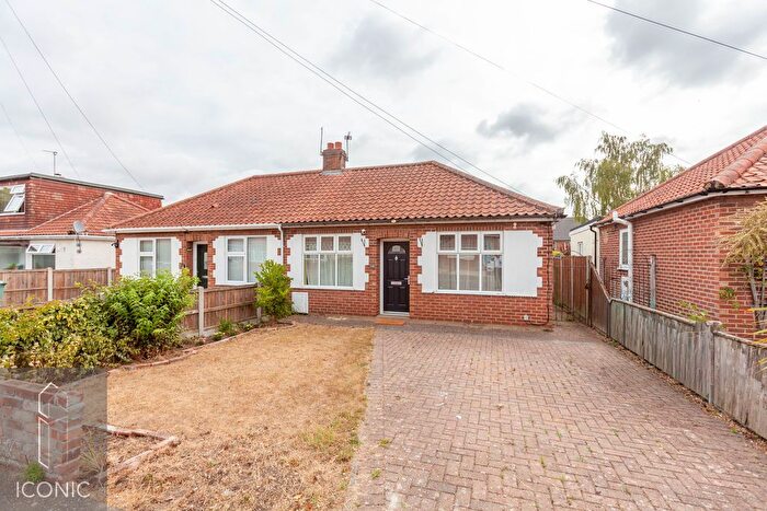 2 Bedroom Semi Detached Bungalow For Sale In Oak Avenue, Thorpe St Andrew, Norwich, NR7
