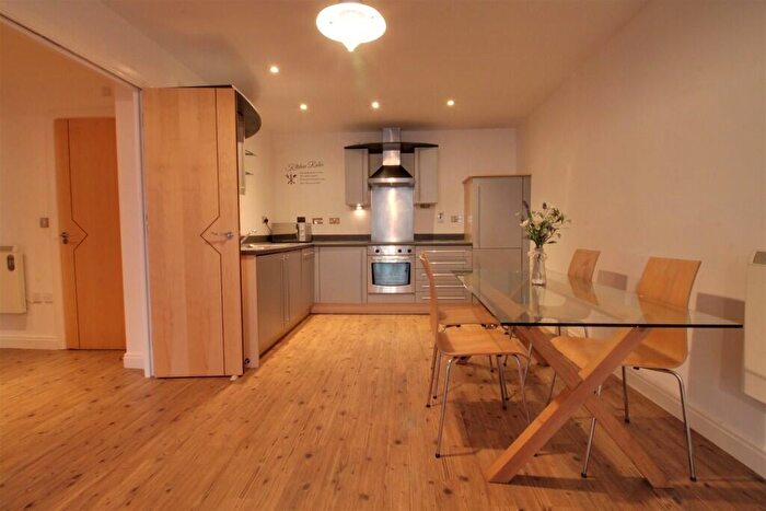 2 Bedroom Apartment To Rent In Q Apartments, Newhall Hill, Jewellery Quarter, B1