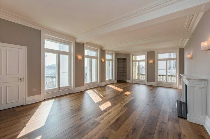 3 Bedroom Flat To Rent In Whitehall Court, Westminster, London, SW1A