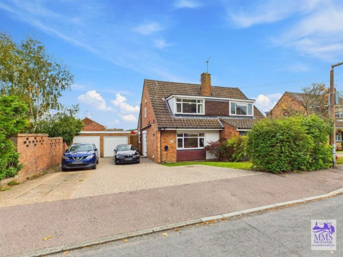 3 Bedroom Semi-Detached House For Sale In Fairview Drive, Higham, ME3