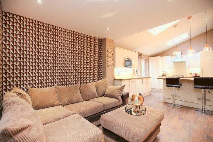 4 Bedroom Terraced House To Rent In (£ppppw) Chillingham Road, Heaton, NE6