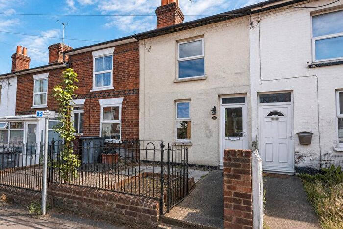 2 Bedroom Terraced House For Sale In Mount Pleasant, Reading, Berkshire, RG1