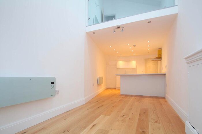 1 Bedroom Apartment To Rent In Gladstone Road, Urmston, Manchester, M41