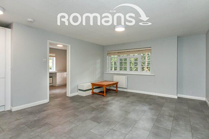 1 Bedroom Flat To Rent In Fairway Heights, Camberley, GU15