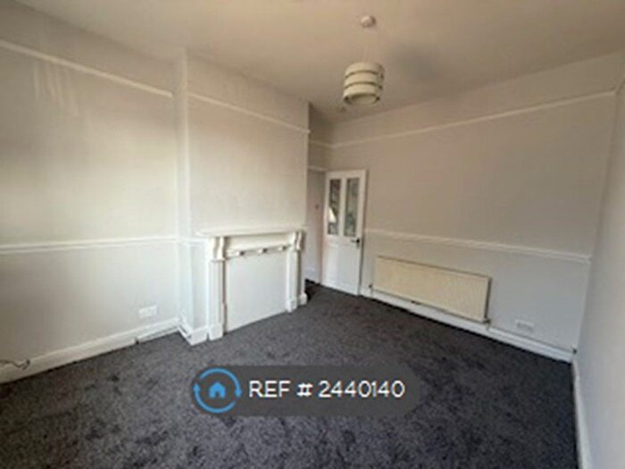 3 Bedroom Terraced House To Rent In High Park Street, Liverpool, L8