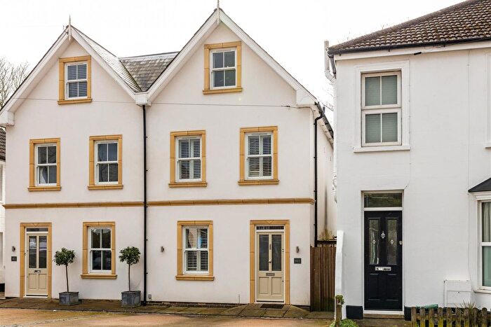 4 Bedroom Semi Detached House For Sale In Holmesdale Road, Reigate, RH2