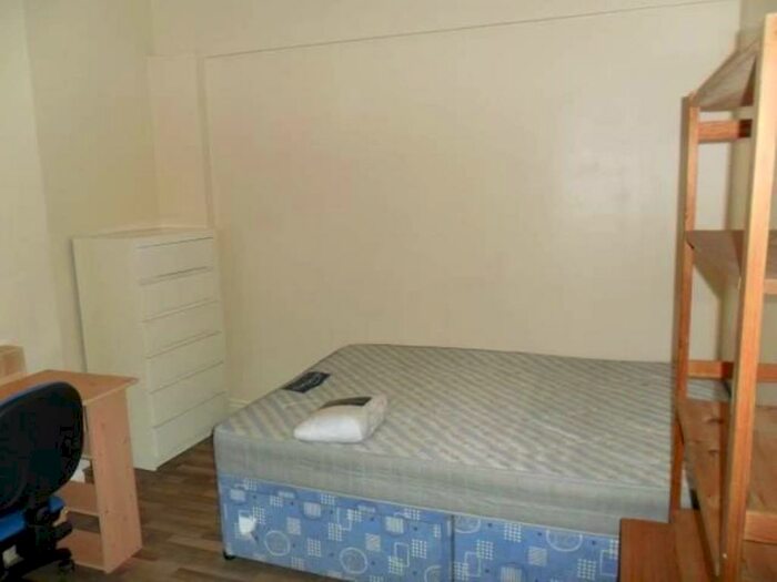 6 Bedroom House To Rent In Upper Lewes Road, Brighton, BN2