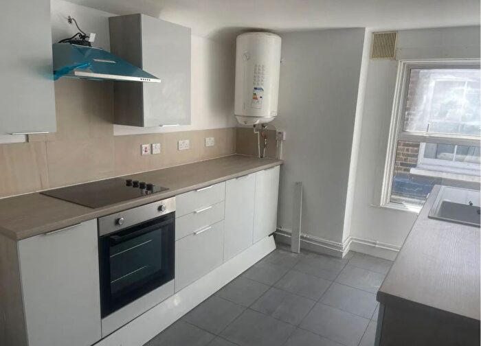 1 Bedroom Flat To Rent In Pelham Road, Gravesend, DA11