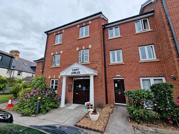 1 Bedroom Retirement Property For Sale In Plymouth Road, Penarth, CF64