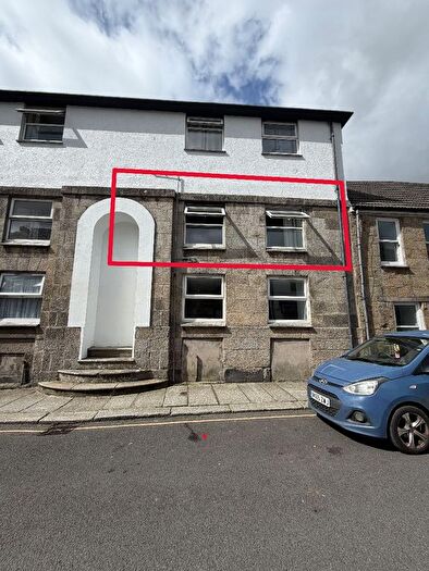 3 Bedroom Flat To Rent In Church Street, Helston, TR13
