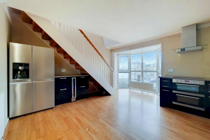 2 Bedroom Flat To Rent In Queen Of Denmark Court, Canada Water, London, SE16