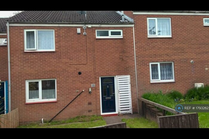 3 Bedroom Semi-Detached House To Rent In Alder Gardens, Nottingham, NG6