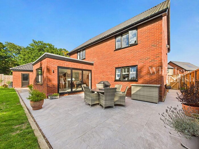4 Bedroom Detached House For Sale In Garnier Meadow, Attleborough, NR17