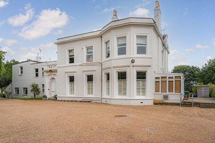 2 Bedroom Flat To Rent In Courtenay House, London Road, Dunkirk, Kent, ME13