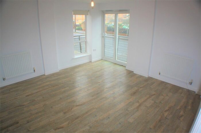 2 Bedroom Flat To Rent In Station Road, Borehamwood, WD6