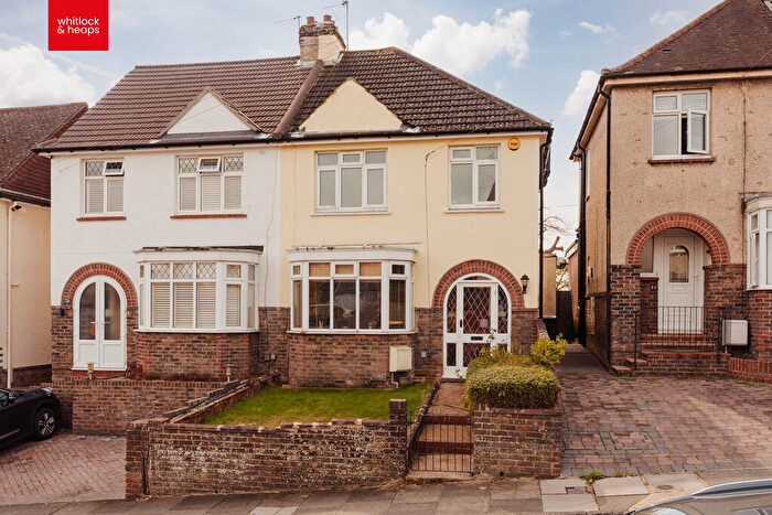 3 Bedroom Semi-Detached House For Sale In Burlington Gardens, Portslade, BN41