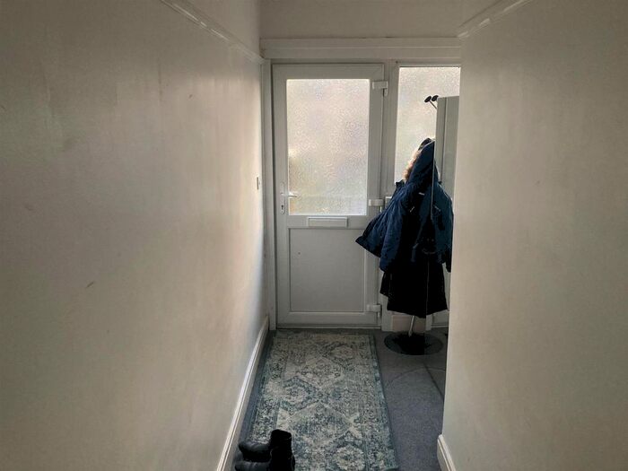 2 Bedroom Flat To Rent In Alexandra Avenue, South Harrow, Harrow, HA2