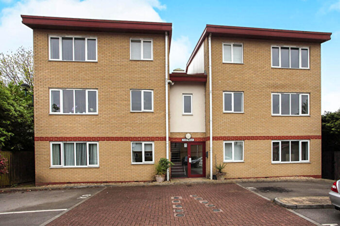 2 Bedroom Flat For Sale In Sandringham Road, Peterborough, PE4