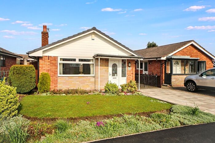 2 Bedroom Detached Bungalow For Sale In Cadogan Drive, Wigan, WN3