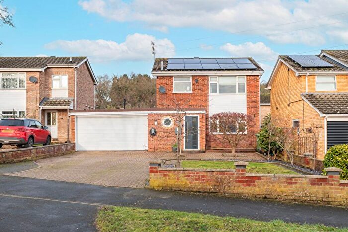 3 Bedroom Detached House For Sale In Laburnum Avenue, Taverham, NR8