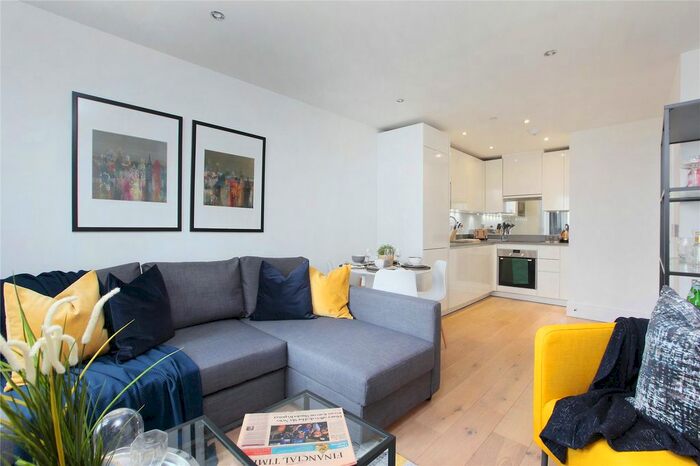 1 Bedroom Flat To Rent In St Luke's Avenue, Clapham, London, SW4
