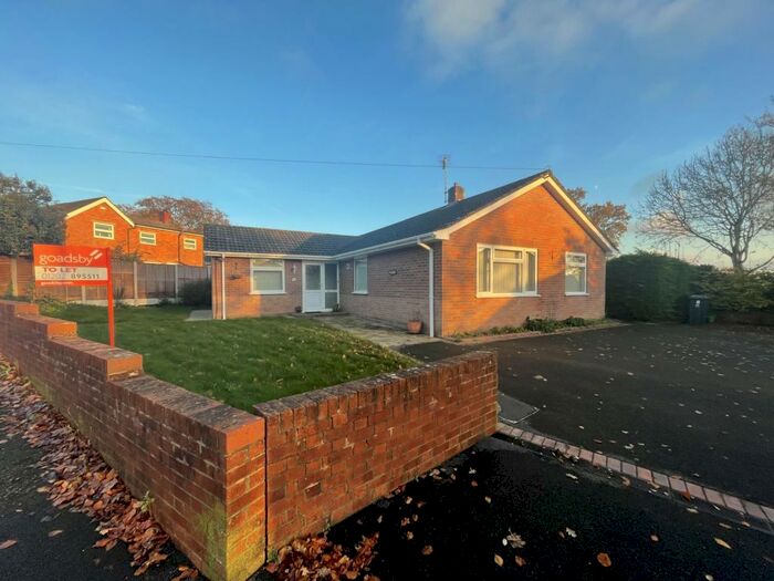 3 Bedroom Bungalow To Rent In Verwood, BH31