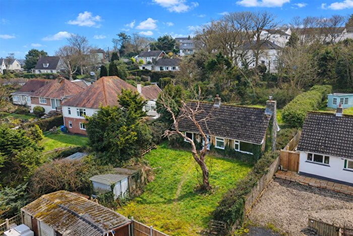 2 Bedroom Detached Bungalow For Sale In Lenwood Park, Bideford, EX39