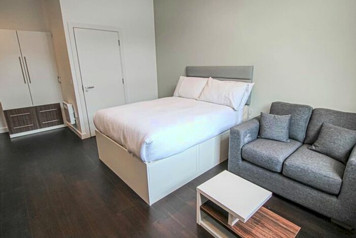 Studio To Rent In Apt, Park Square Residence #, LS1