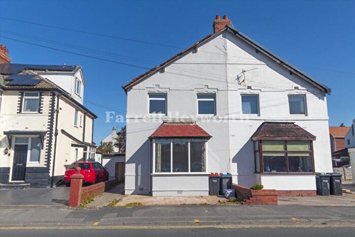 2 Bedroom Flat For Sale In Rough Lea Road, Thornton Cleveleys, FY5