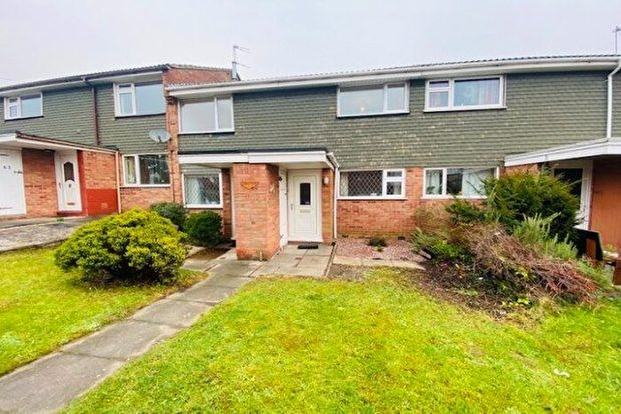 2 Bedroom Flat To Rent In Cherryleas Drive, Leicester, LE3