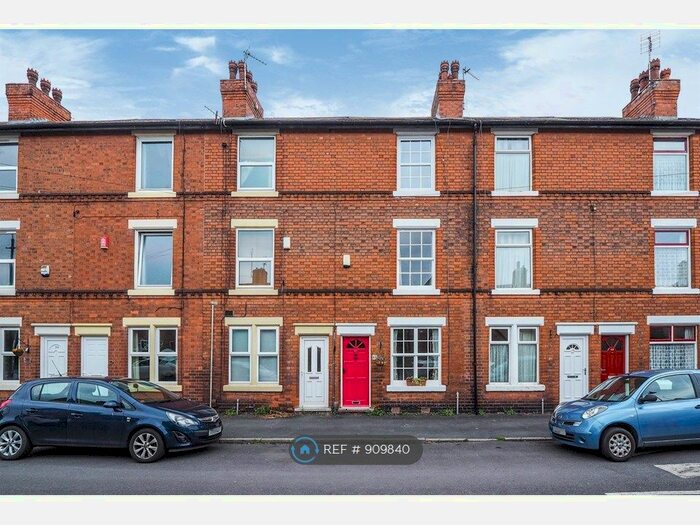 3 Bedroom Terraced House To Rent In Mundella Road, Nottingham, NG2