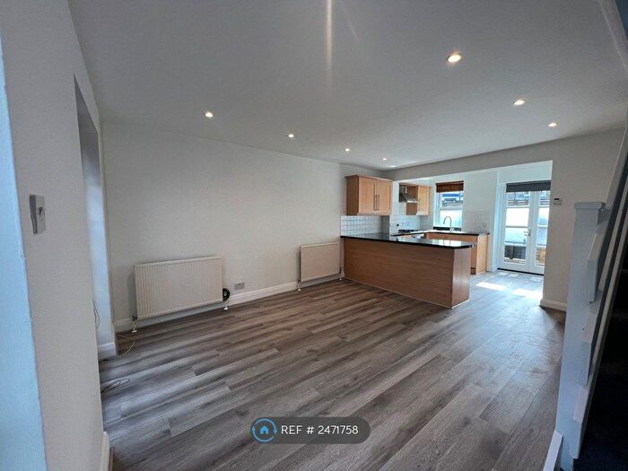 2 Bedroom Terraced House To Rent In Independent Place, London, E8