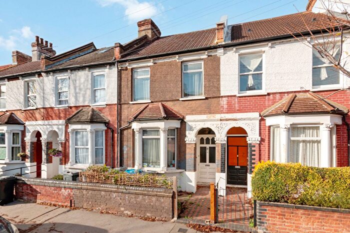 2 Bedroom Terraced House For Sale In Coniston Road, Croydon, CR0