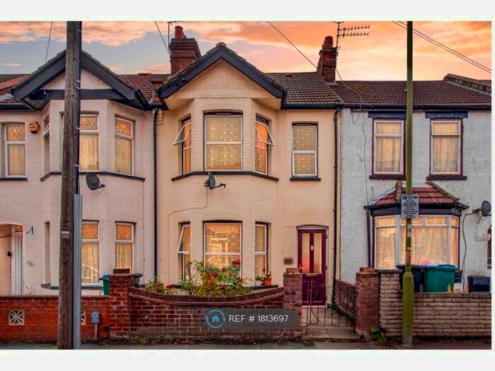 3 Bedroom Terraced House To Rent In Queens Avenue, Watford, WD18