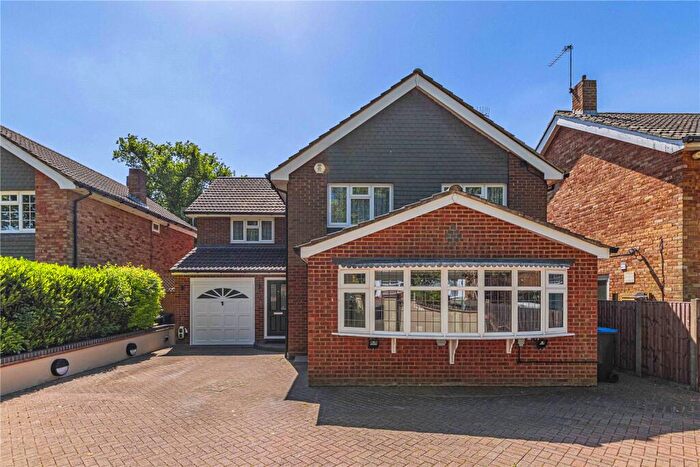 5 Bedroom Detached House For Sale In Branksome Close, Adeyfield, Hemel Hempstead, Hertfordshire, HP2