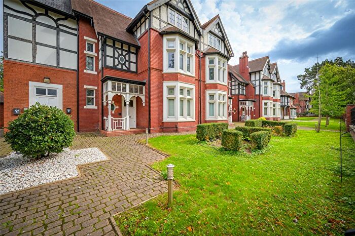 2 Bedroom Flat For Sale In Apartment G, Balfour Crescent, Tettenhall, Wolverhampton, West Midlands, WV6
