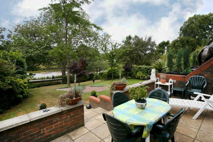 4 Bedroom Town House To Rent In Northumberland Place, Richmond, TW10